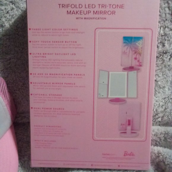 Barbie 🌴  Trifold LED Tri-Tone Makeup Mirror with Magnifiction NWT - Picture 9 of 13